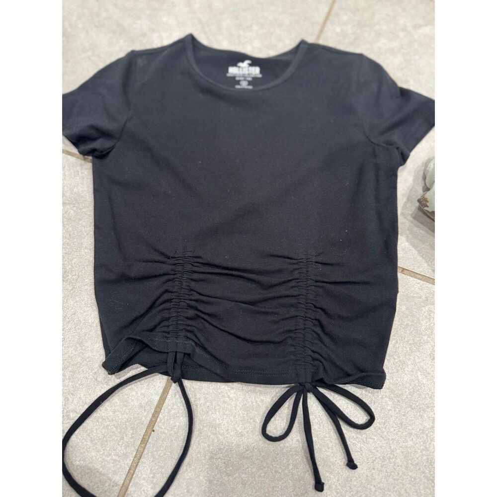 Hollister Baby Tee Black W. Side drawstring size small
